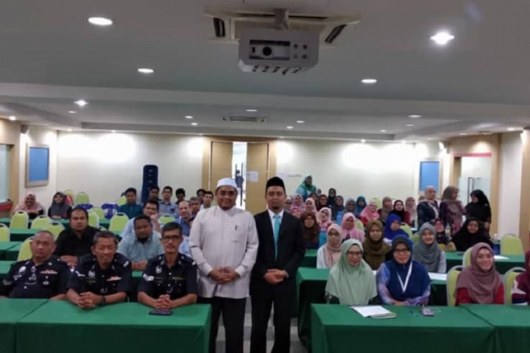 Talk on the End of the World at Mahabbah Carnival 10.0