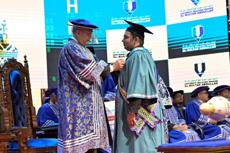 Aghilan anak pasangan guru raih Anugerah Canselor UMPSA