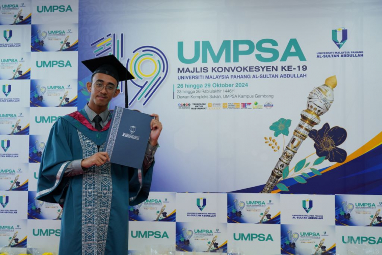 Aktif dalam Program Khidmat Masyarakat, Muhammad Syafiq terima Anugerah Kecemerlangan Sapura Industrial