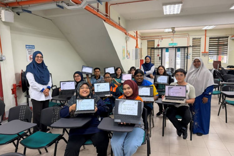 Bukan sekadar ijazah, graduan FIM UMPSA kini dilengkapi Pensijilan Profesional Lean Six Sigma