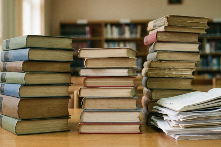 Buku: Sisi yang Tampak Hilang dalam Sumbangan Keilmuan