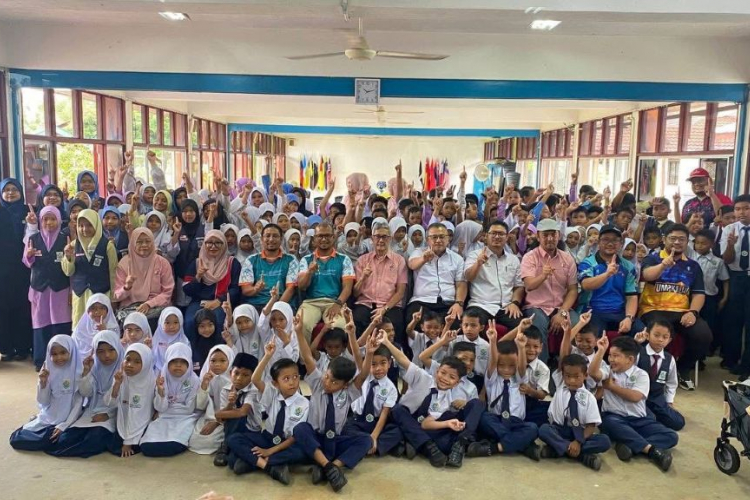 UMPSA komited memperkasa sekolah angkat MADANI melalui pelaksanaan SCITECH4U STEM Camp MOSTI 2025