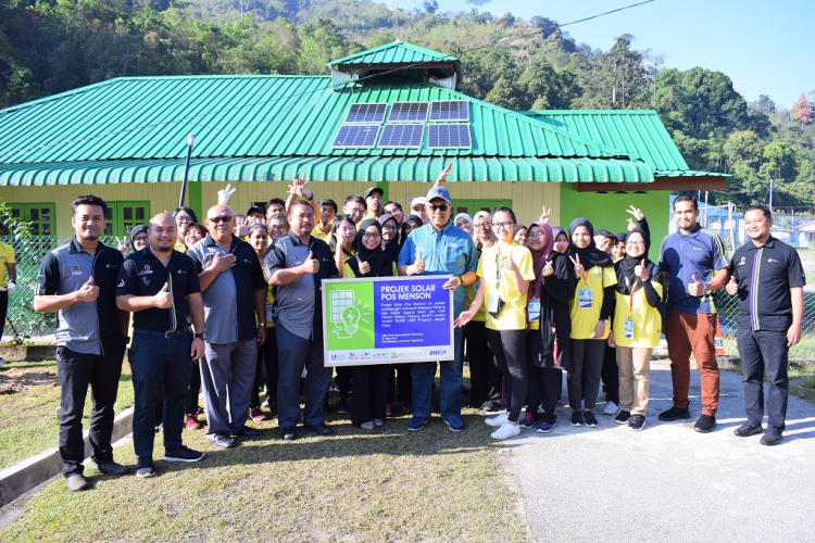 Jelajah Desa Peluang Pemegang Biasiswa UMP Dekati Masyarakat Orang Asli