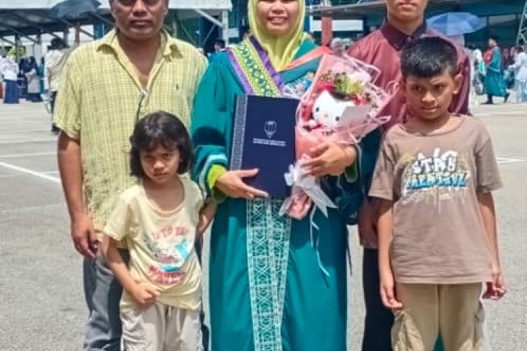 Irdahayu terima Anugerah Kecemerlangan UMPSA Advanced buktikan tekad dalam Industri TVET