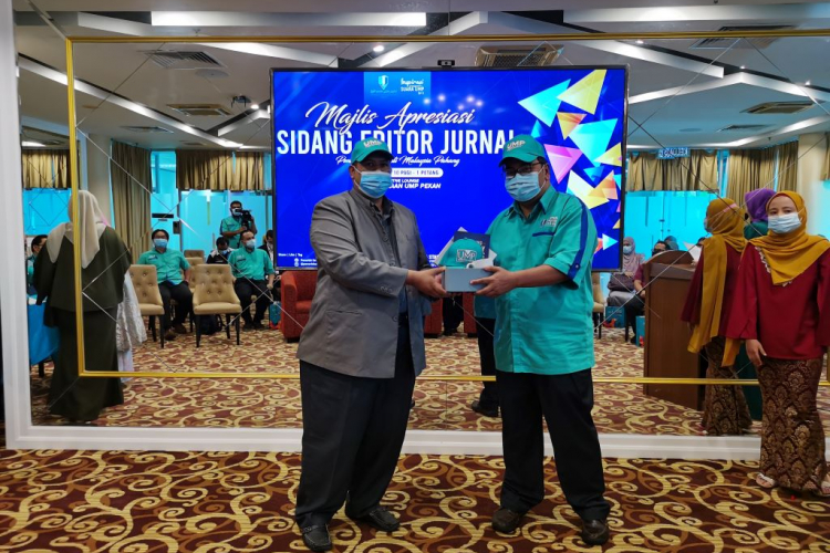 Penerbit UMP rai Sidang Editor Jurnal