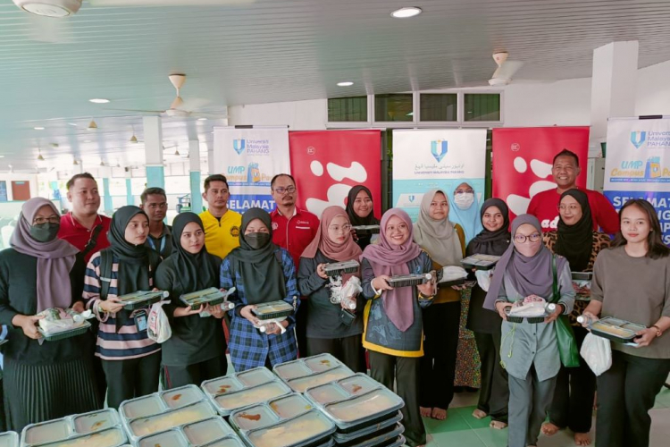 Kenduri Rewang Adabi Tour with UMP students strengthens good relationship