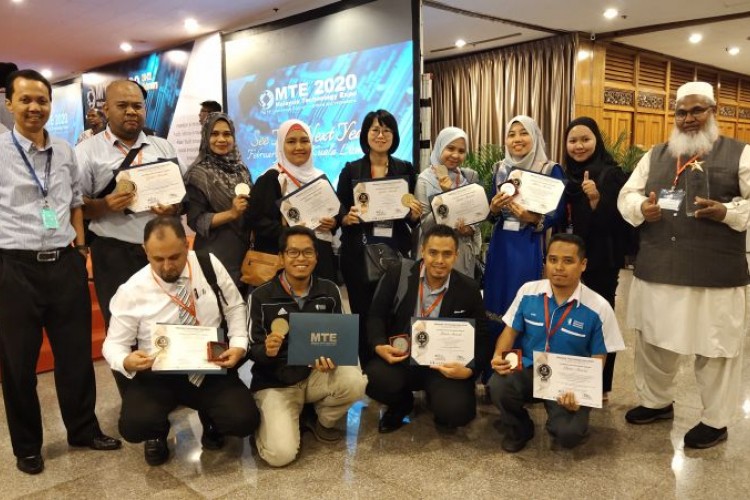 Penyelidikan UMP raih 10 pingat dan anugerah khas “The Best Award for Consumer Electronics”  