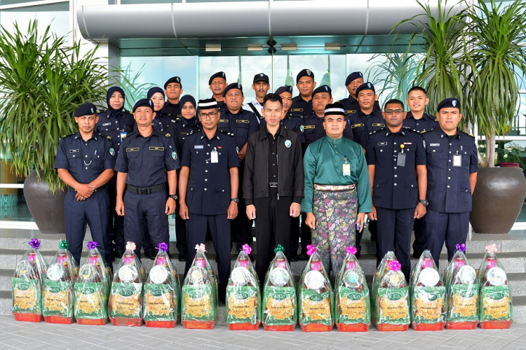 Pengorbanan anggota keselamatan UMP dihargai