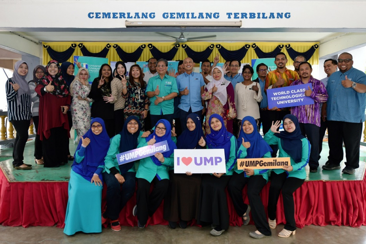 KUB, UMP ANJUR  PROGRAM LITERASI DIGITAL UNTUK PELAJAR SEKOLAH