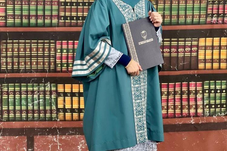 Nurhasniza successfully completes Doctor of Philosophy (Fast Track)