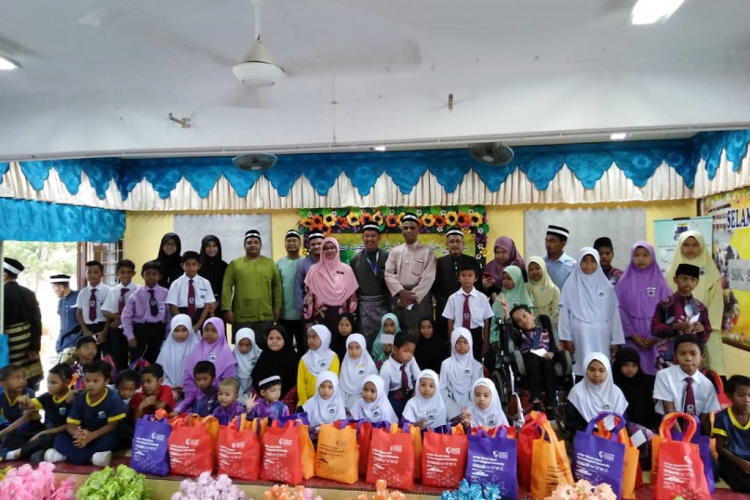 Program Infaq Ramadan #BPACare Hulur Sumbangan Ceriakan Murid Sekolah