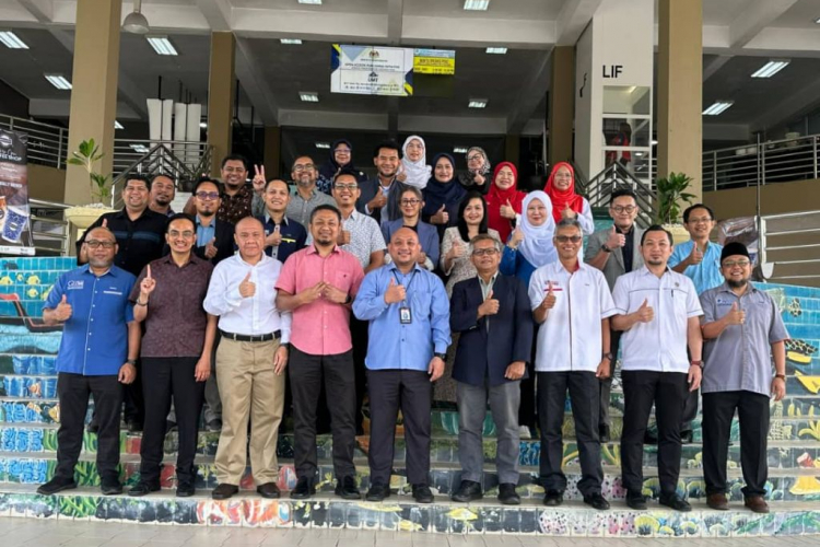 Seramai enam orang staf pentadbir Universiti Malaysia Pahang Al-Sultan Abdullah (UMPSA) telah menghadiri Mesyuarat Majlis Persatuan Pentadbir Universiti Awam Malaysia (MASTI) yang berlangsung selama tiga hari bermula 20 sehingga 22 Februari 2026 di Universiti Malaysia Terengganu (UMT), Terengganu.  Para pentadbir yang menyertai program ini terdiri daripada Eksekutif Kanan, Penerbit UMPSA, merangkap Presiden Persatuan Pegawai Tadbir dan Ikhtisas (PPTI) Sesi 2025/2026 yang juga menjawat jawatan sebagai Ketua 