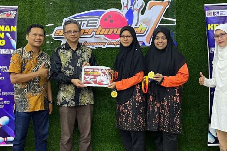 Pasukan wanita Tenpin Boling UMP rangkul pingat emas Kejohanan Tenpin Boling IPT Pantai Timur 2023 Siri 3