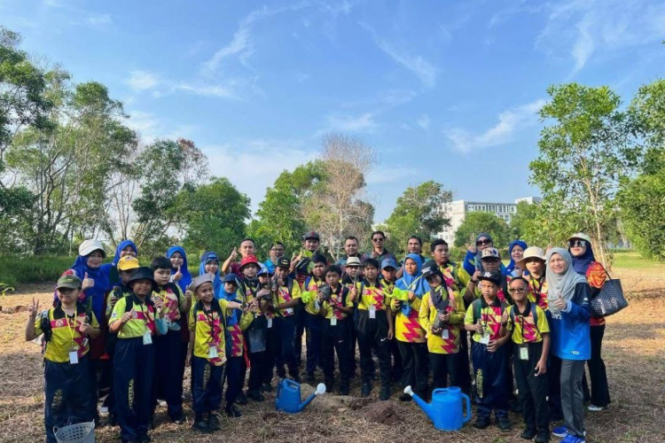 UMPSA santuni murid PPKI SK RTP Bukit Goh melalui Program Kelestarian Inklusif