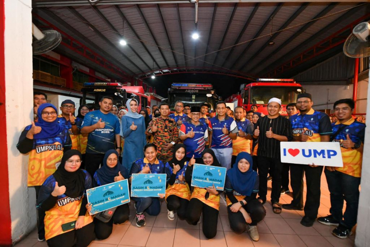 Singgah Sahur UMP santuni anak yatim dan agensi keselamatan