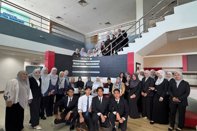 UMPSA anjur program ‘Dari Kedai ke Skrin’ memperkasakan usahawan Kuantan melalui pemasaran digital