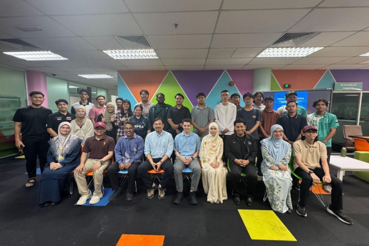 Study Local, Think and Act International: CACM Roadshow challenges students to rethink global readiness