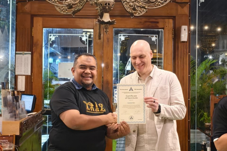 Pensyarah UMPSA Mejar Dr. Haji Imaduddin diiktiraf antarabangsa dalam usaha memperkasa TRIZ