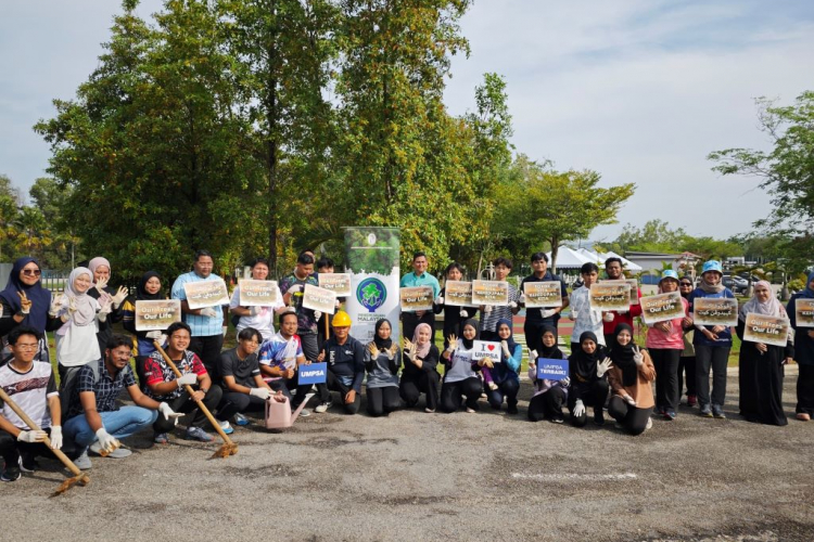 UMPSA dan Jabatan Perhutanan Negeri Pahang tanam 67 pokok simbolik sempena kemerdekaan Malaysia yang Ke-67