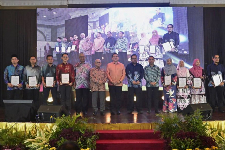 UMPSA iktiraf 109 pensyarah dalam Majlis Anugerah Cendekia Bitara