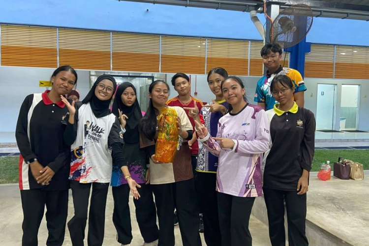 UMPSA santuni murid orang asli dalam segmen Fun Dance menerusi program Aspirasi SPM dan Kerjaya Peduli 2026