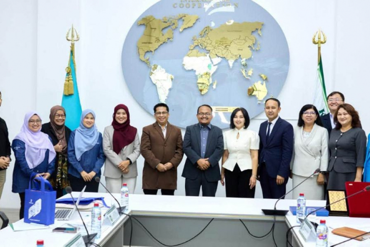 UMPSA, Yayasan Perak dan Yayasan Sabah perkukuh kerjasama akademik di Kazakhstan