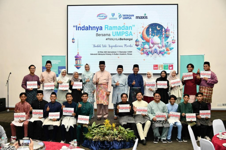 Yayasan UMPSA, PUNB dan Maxis hulur bantuan keperluan memasak kepada pelajar luar kampus