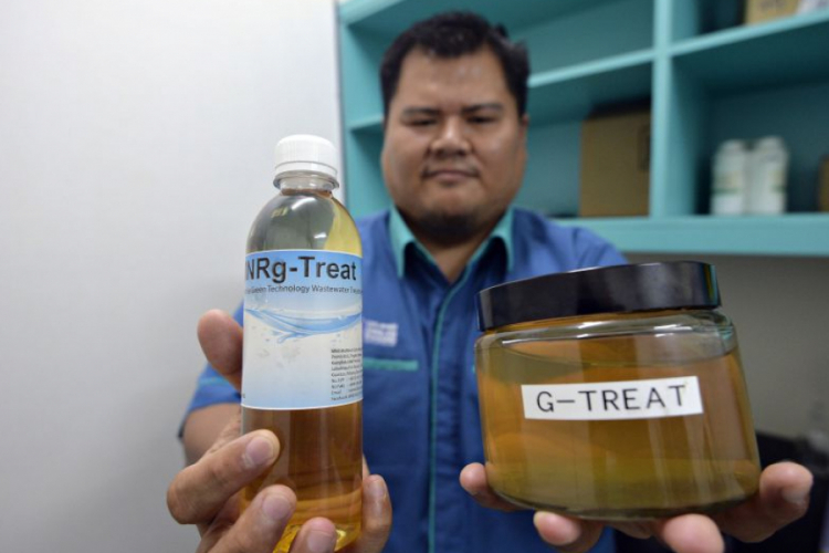 Ts. Mohd. Najib, researcher-cum-entrepreneur formulates oily wastewater treatment product