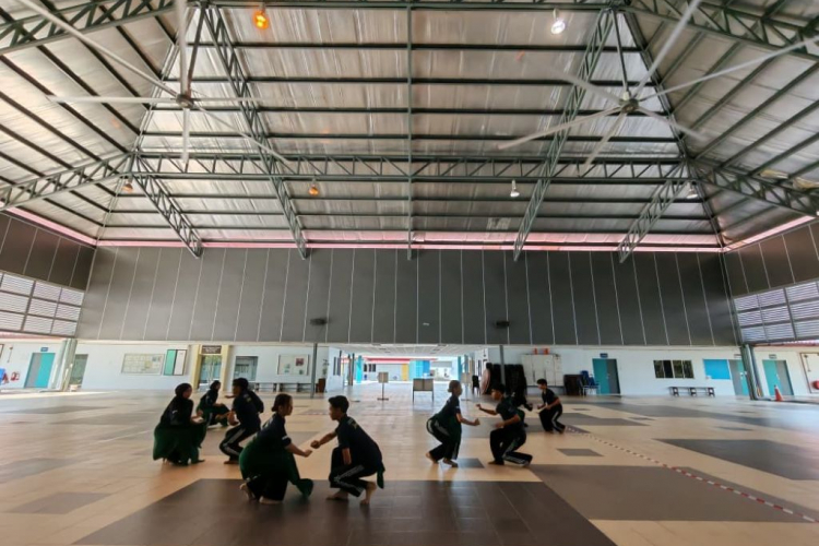 Seni tari penyatu komuniti, UMPSA perkasa bakat seni pelajar SK Chini 2 dan SMK Chini 2