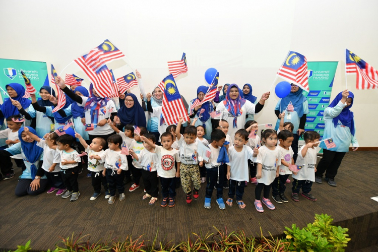 Fun Merdeka walk while flying the Jalur Gemilang