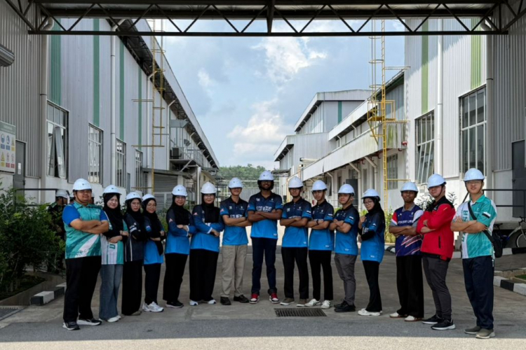 Mahasiswa UMPSA Teroka Teknologi Hijau di Nextgreen Pulp and Paper