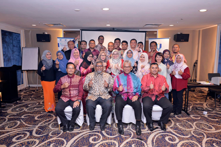 35 graduan program Competency Based Talent Management (CBTM) dirai dalam program anjuran UMP Advanced