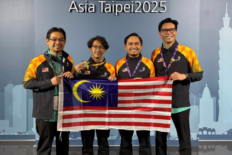 Hasil kepakaran UMPSA kontinjen negara raih emas dan Best of Nation dalam Digital Construction