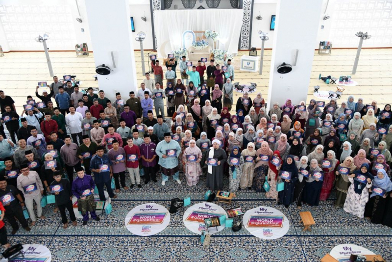 190 Warga UMPSA sertai Majlis Khatam al-Quran dan World #QuranHour 