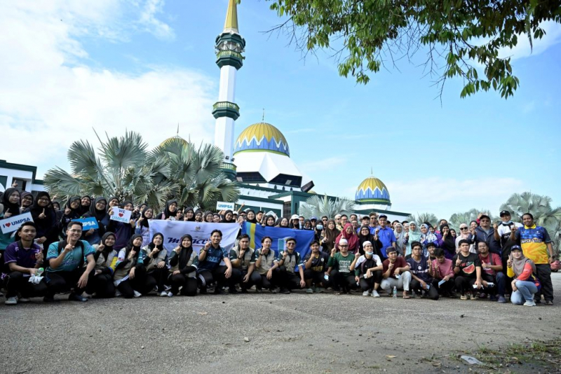 200 Sukarelawan KILAU UMPSA jayakan program Gotong-royong Pascabanjir di UniPSAS