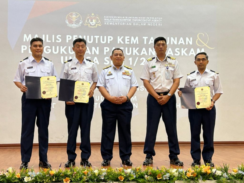 3 staf UMPSA dianugerahkan pangkat kehormat di bawah APMM