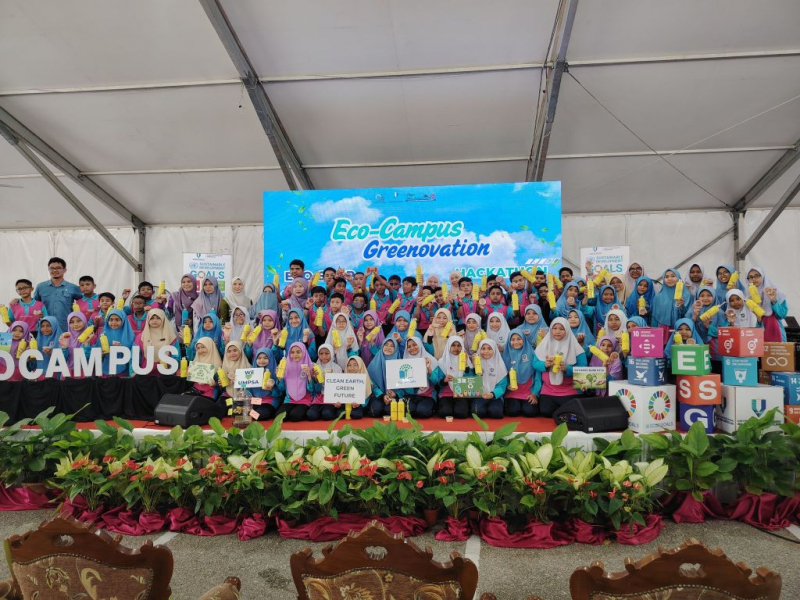 70 pelajar SK Bunut Rendang teruja belajar penghasilan sabun dari minyak terpakai