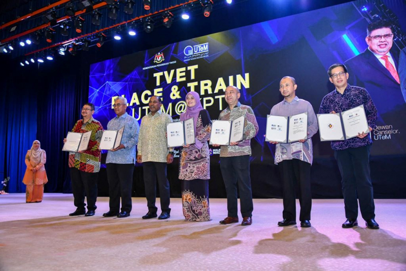 Free scholarships for TVET students to continue studies in China