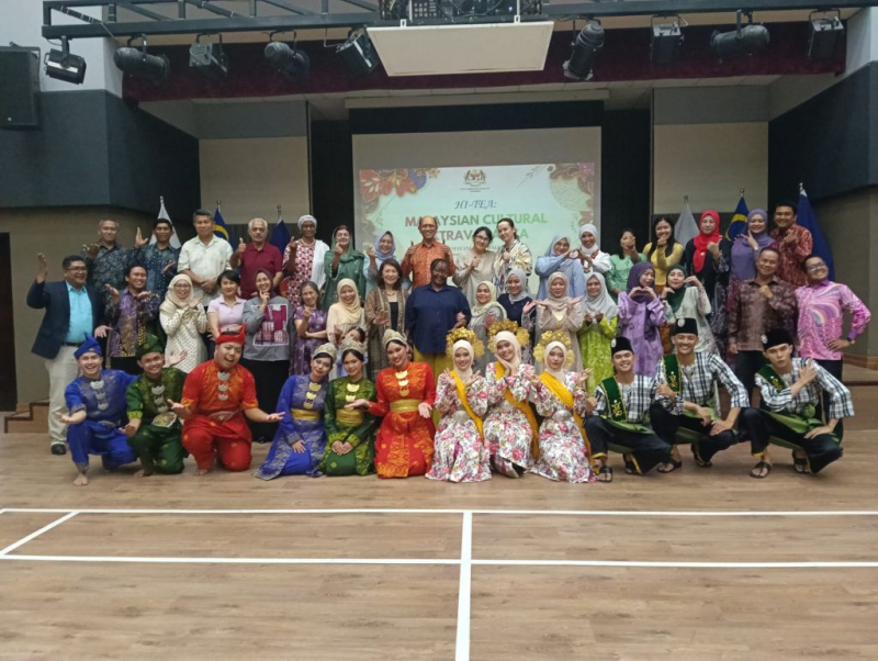 Duta kecil UMPSA semarak Hari Malaysia di Islamabad