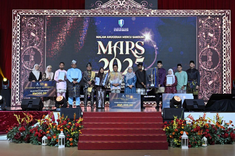 Majlis Anugerah Mercu Sanjung iktiraf bakat mahasiswa UMPSA