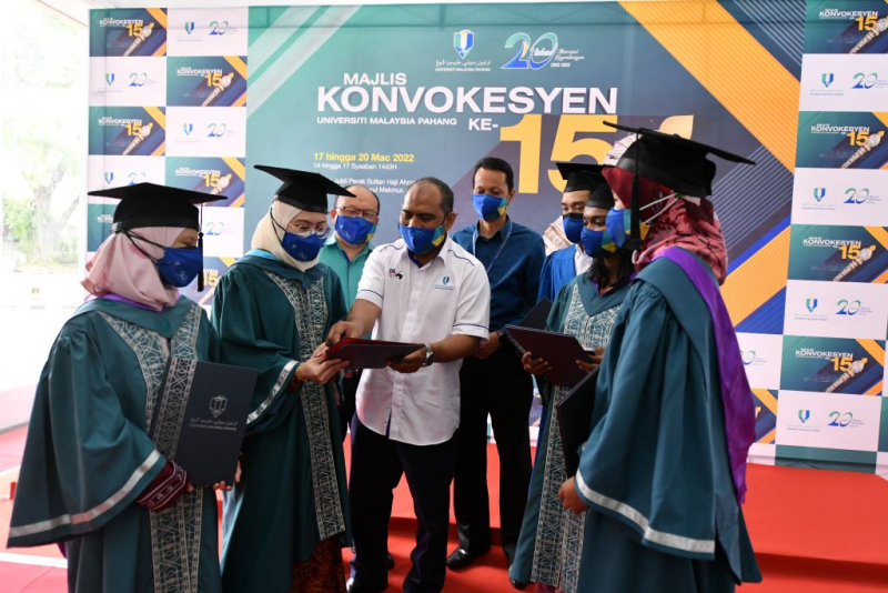  3556 graduan UMP bakal bergraduasi esok