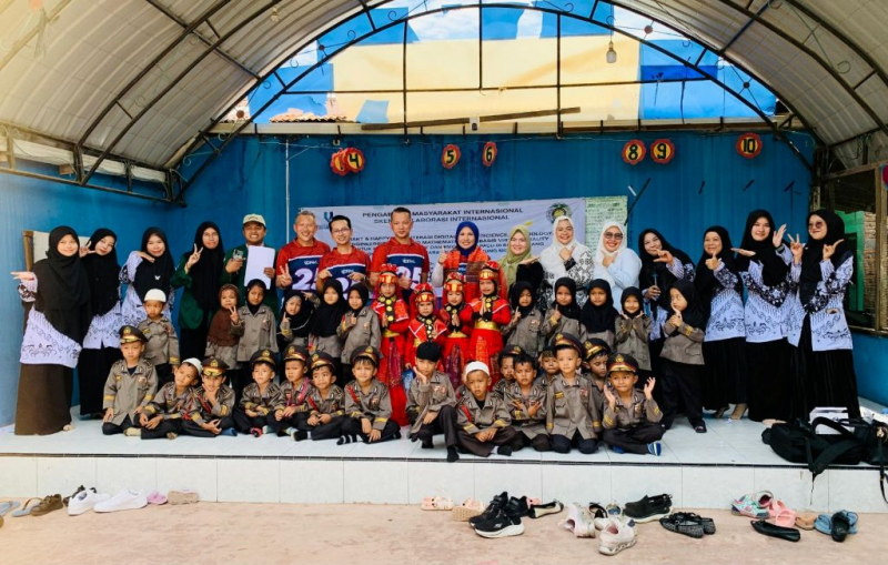 UMPSA jayakan Program Khidmat Masyarakat Antarabangsa melalui AR dan VR di Tadika Islam Mutiara Amaliyah Medan