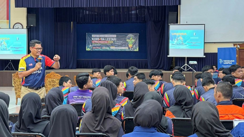 UMPSA kongsi kepakaran dalam program literasi robotik bersama pelajar KV Tawau