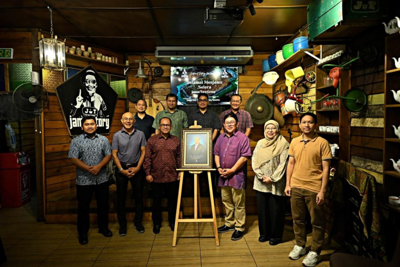 UMPSA rai jasa mantan Ahli LPU dalam Majlis Sanjungan Budi