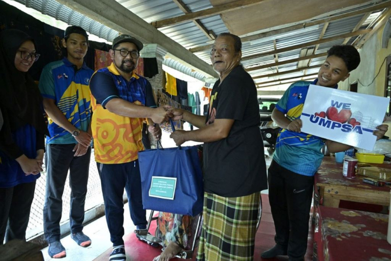 UMPSA santuni warga Felda Rentam dalam Misi Kembara Promosi TVET di Bera