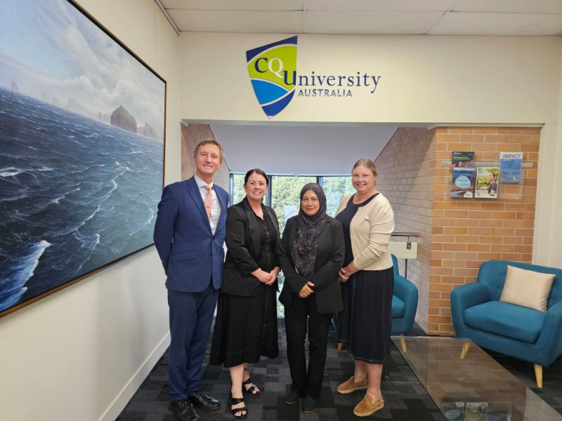 UMPSA staff participates in global staff mobility attachment programme at Central Queensland University (CQU), Australia to strengthen governance in industry and community networks