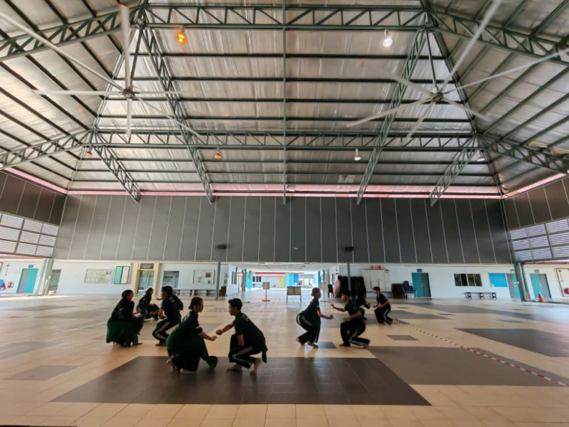 Seni tari penyatu komuniti, UMPSA perkasa bakat seni pelajar SK Chini 2 dan SMK Chini 2