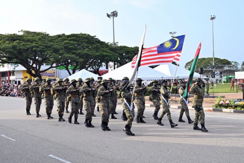 Ulang tahun kemerdekaan negara ke-69: Zahirkan penghargaan kepada anggota keselamatan negara dengan ucapan “Terima kasih atas jasa bakti tuan”