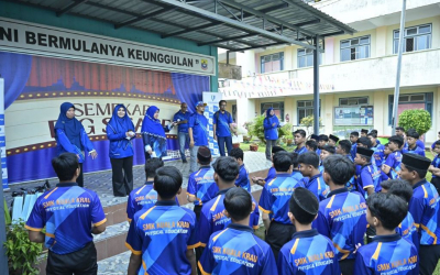 Professor Turun Padang's ‘Learn English Outdoor’ combines language skills and environmental awareness in Kuala Krau