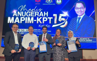 Jurnal UMPSA raih tempat kedua dan ketiga Makalah Jurnal Terbaik dalam Majlis Anugerah MAPIM-KPT Ke-15